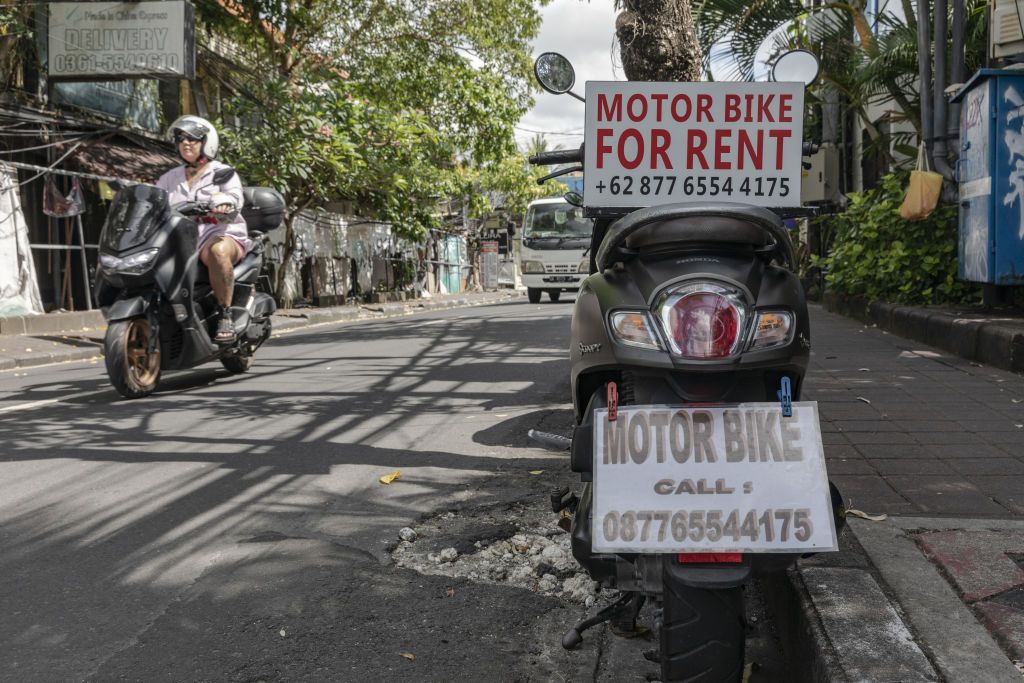 Gubernur Bali Buat Aturan Terbaru Turis Dan Warga Negara Asing Dilarang Menyewa Sepeda Motor 6582