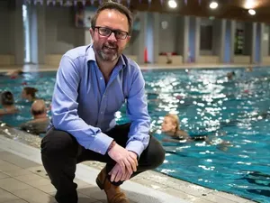 Unik, Data Center Dipakai Jadi Pemanas Kolam Renang