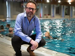 Unik, Data Center Dipakai Jadi Pemanas Kolam Renang