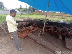 Temuan Terakhir Ekskavasi Candi Gedog Blitar, Pecahan Gerabah-Bangunan Baru
