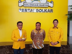 Gabung Golkar, Eks Wakapolda Jabar Yovianes Mahar Maju Caleg DPR