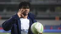 Sebelum Kane pergi, Gazzetta dello Sport menyebut Spurs membidik Gift Orban dari Gent. Striker 21 tahun itu bikin 9 gol dalam 10 laga di Belgia musim lalu. Namanya kini disebut-sebut lagi. Foto: Anadolu Agency via Getty Images/Anadolu Agency
