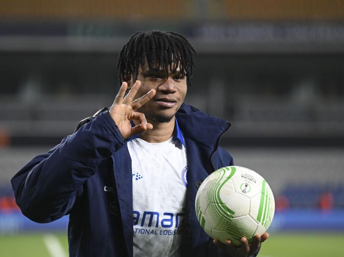 ISTANBUL, TURKIYE - MARCH 15: Gift Emmanuel Orban of Gent poses for a photo after scoring 3 goals during the UEFA Europa Conference League Round of 16 second leg football match between Medipol Basaksehir and Gent at Basaksehir Fatih Terim Stadium in Istanbul, Turkiye on March 15, 2023. (Photo by Arif Hudaverdi Yaman/Anadolu Agency via Getty Images)