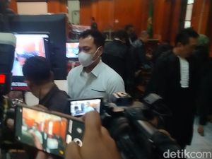 Terdakwa Kanjuruhan Mantan Kabag Ops Polres Malang Juga Divonis Bebas! Terdakwa Kanjuruhan Mantan Kabag Ops Polres Malang Juga Divonis Bebas!