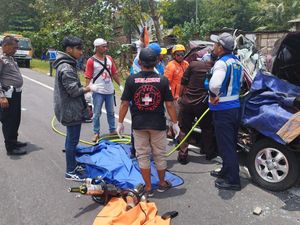 7 Kendaraan Kecelakaan Beruntun di Tol Krapyak Semarang, Ada Korban Jiwa
