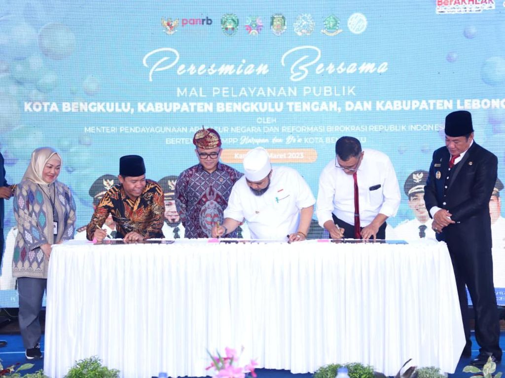 MenPAN-RB Resmikan 3 Mal Pelayanan Publik Baru di Bengkulu MenPAN-RB Resmikan 3 Mal Pelayanan Publik Baru di Bengkulu