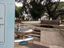 Keran Air di Taman Badak dan Persib Bandung Rusak