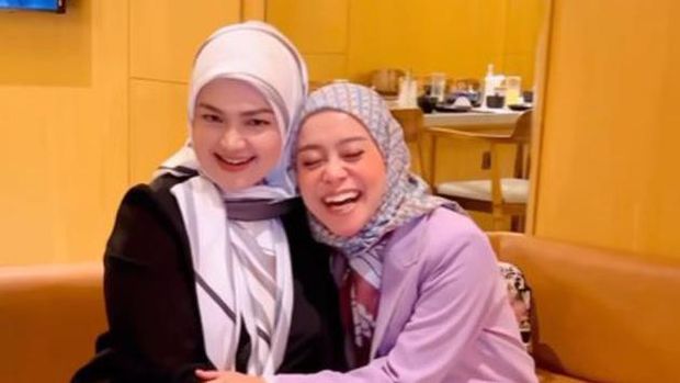 Lesti Kejora dan Siti Nurhaliza