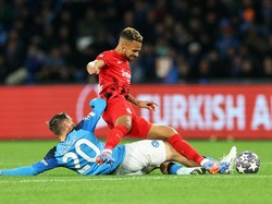 Napoli Ungguli Frankfurt di Babak Pertama