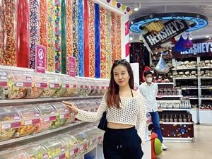 Makin Glowing Gaya  Mayang Adik Vanessa  Angel yang Hobi Belanja Makanan