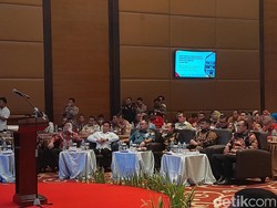 Usai Saling Serang, Bobby-Ketua DPRD Medan Ketemu di Acara Musrembang