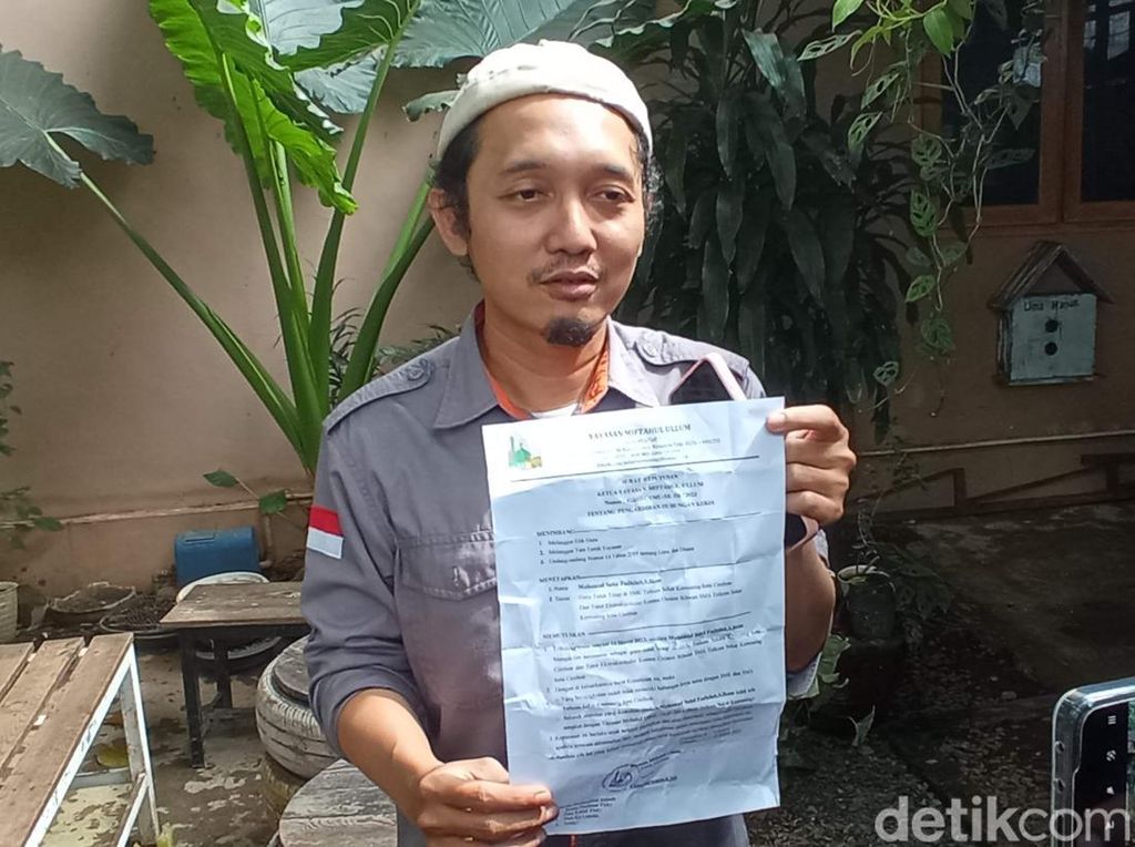 Respons Disdik soal Kata Maneh Berujung Guru Cirebon Dipecat