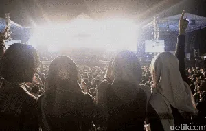 Nidji hingga The Changcuters Bikin #DemiIndonesia di UNS Pecah.... Nidji hingga The Changcuters Bikin #DemiIndonesia di UNS Pecah....