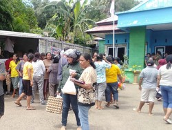 Bulog NTT Gelar Operasi Pasar, Warga: Kami Bersyukur