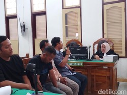 Apin BK Pakai Rekening Kuli Bangunan-Penjaga Warkop Tampung Uang Judi Online