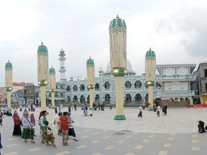 Pemkot Pasuruan Tambah Empat Payung Madinah Tahun ini