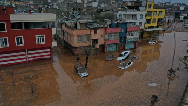 SANLIURFA, TURKIYE - MARCH 15: An aerial view of the flooded area as rescue works continue for those stranded due to floods in Sanliurfa, Turkiye on March 15, 2023. Search and rescue works continue around the Karakoyun Stream and surrounding areas where the flood was effective. (Photo by Mehmet Akif Parlak/Anadolu Agency via Getty Images)