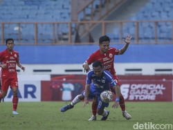 Dalam laga di Stadion Wibawa Mukti, Cikarang, Kamis (16/3/2023), PSIS mengancam lebih dulu lewat upaya yang dilakukan Taisei Marukawa lewat tendangannya. Tapi upayanya masih bisa ditepis kiper Persija Andritany Ardhiyasa.  