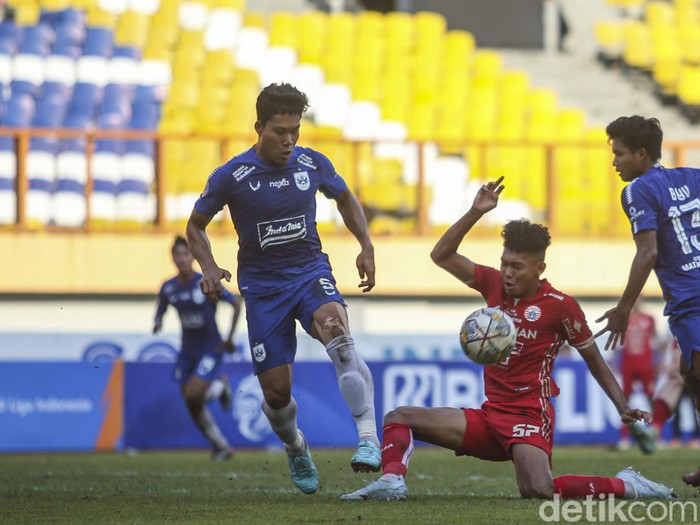 Persija mengamankan 3 poin penuh usai kalahkan PSIS di Stadion Wibawa Mukti, Cikarang, Kamis (16/3/2023).