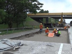 Hadapi Arus Mudik, Kerusakan Jalan di Tol Cipali Diperbaiki