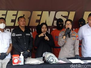 Polisi Buru 1 DPO Kasus Pengeroyokan Pria di Surabaya yang Dituduh Maling Polisi Buru 1 DPO Kasus Pengeroyokan Pria di Surabaya yang Dituduh Maling