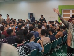 Di Kuliah Umum, Rektor Unissula Doakan Sandiaga Jadi Wapres