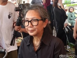 Keluarga Ikhlas: Sang Warior Nomo Koeswoyo Pergi dengan Senyum