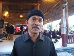 Petuah Samin Surosentiko soal Bayar Pajak