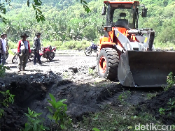 Sederet Fakta Tanah Bergoyang Saat Diinjak di Lumajang-Asal Usulnya