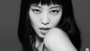 Adu Gaya Jennie BLACKPINK & Kendall Jenner Jadi Model Underwear Calvin Klein