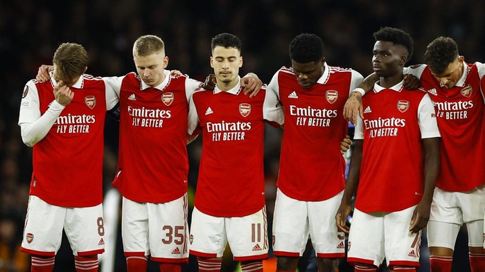 Soccer Football - Europa League - Round of 16 - Second Leg - Arsenal v Sporting CP - Emirates Stadium, London, Britain - March 16, 2023 Arsenal players during the penalty shootout Action Images via Reuters/John Sibley