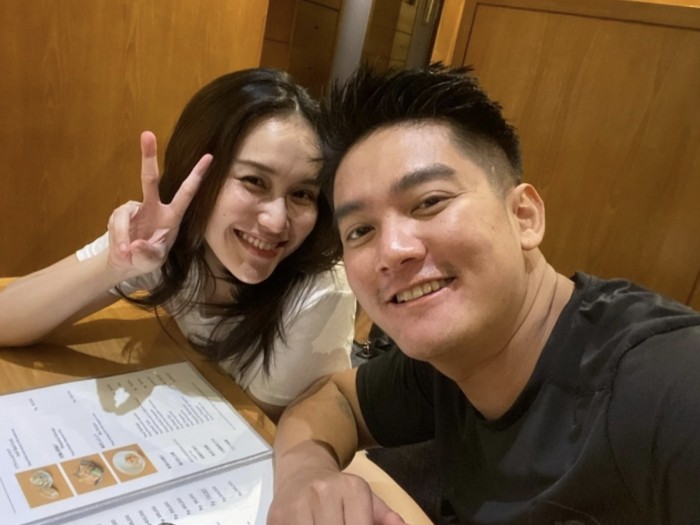 Boy William Saat Makan Bareng Ayu Ting Ting dan Kulineran di Luar Negeri Boy William Saat Makan Bareng Ayu Ting Ting dan Kulineran di Luar Negeri