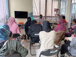 Keluh Guru Pamong SMA Terbuka Jabar Usai Setahun Mengajar Tak Dibayar