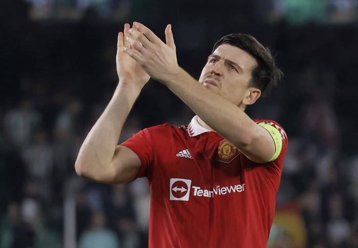 Soccer Football - Europa League - Round of 16 - Second Leg - Real Betis v Manchester United - Estadio Benito Villamarin, Seville, Spain - March 16, 2023  Manchester Uniteds Harry Maguire celebrates after the match REUTERS/Jon Nazca