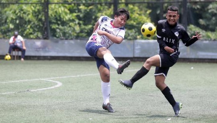 Jaring Talenta Muda Sepakbola Sejak Dini Ajang Mustika Cup 2023 digelar sebagai tournament sepakbola antarsekolah guna menjaring dan mencetak bibit talenta muda.
Para anak-anak sekolah usia muda ini saling berlomba-lomba memperebutkan gelar juara di bidang olahraga sepakbola.
