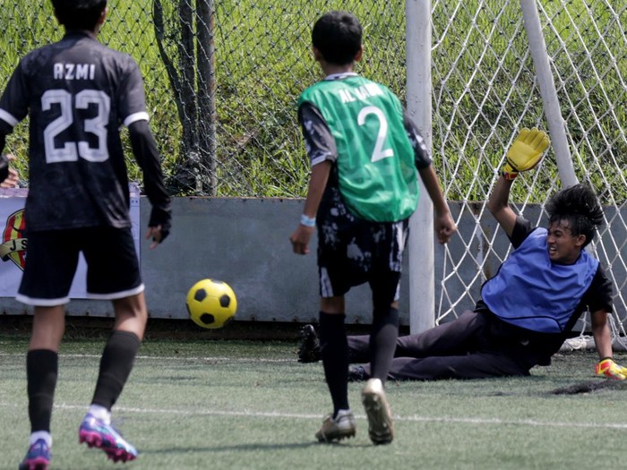Ajang Mustika Cup 2023 digelar sebagai tournament sepakbola antarsekolah guna menjaring dan mencetak bibit talenta muda. 

Para anak-anak sekolah usia muda ini saling berlomba-lomba memperebutkan gelar juara di bidang olahraga sepakbola.