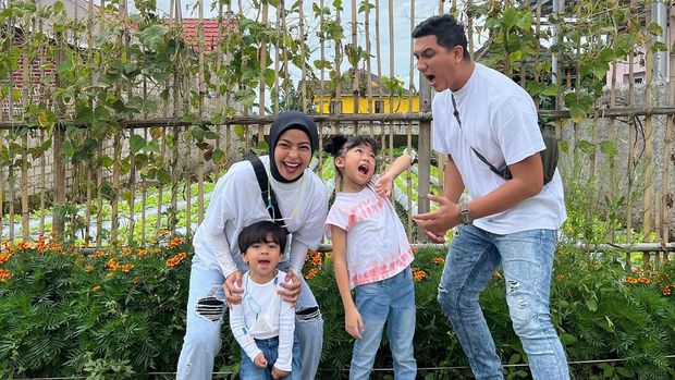 Karanada Medina Danarda anak Arda Naff dan Tantri Kotak