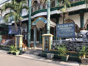 Akses Masjid di Koja Diduga Ditutup Pemberi Wakaf, Warga Protes