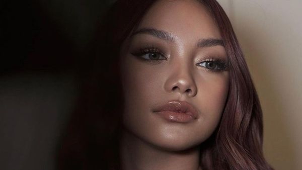 7 Potret Terbaru Naura Ayu yang Makin Cantik & Dewasa Hingga Disebut Unreal