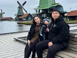 Dilarang Iri Lihat Jumlah THR Baby Issa Anak Nikita Willy