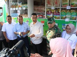 Heru Budi Tinjau Distribusi Pangan untuk Pasar Murah Ramadan