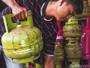 Pertamina Tambah Pasokan LPG 3 Kg di Medan Pertamina Tambah Pasokan LPG 3 Kg di Medan