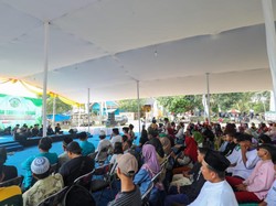 Petani Tebu Pendukung Ganjar Santuni Yatim-Duafa di Indramayu