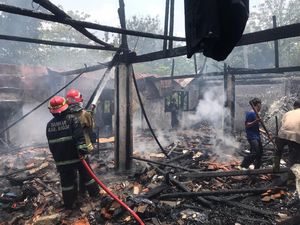 Pondok Pesantren di Bogor Kebakaran, Kobong Santri Ludes Terbakar