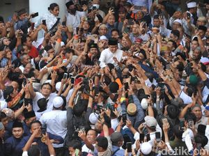 Sorotan Bawaslu untuk Anies Baswedan saat Kunjungi Masjid Al Akbar Surabaya
