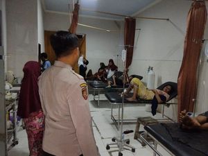 31 Warga Keracunan Nasi Bungkus di Lombok Tengah 31 Warga Keracunan Nasi Bungkus di Lombok Tengah