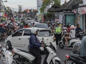 Suasana Kawasan Canggu Bali Dipenuhi Pemotor Suasana Kawasan Canggu Bali Dipenuhi Pemotor