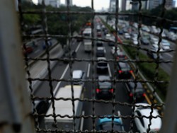 Dilema Subsidi Kendaraan Listrik, Antara Mengurangi Emisi Vs Kemacetan