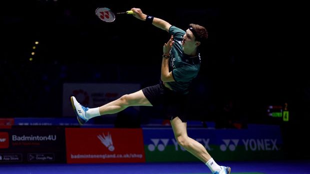 Badminton - All England Open Badminton Championships - Utilita Arena, Birmingham, Britain - March 16, 2023 Denmark's Viktor Axelsen in action during his second round match against Malaysia's Ng Tze Yong Action Images via Reuters/Andrew Boyers