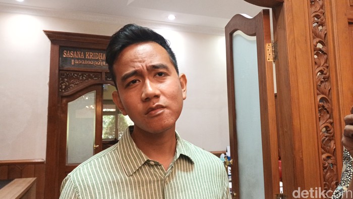Wali Kota Solo Gibran Rakabuming Raka di Balai Kota Solo, Jumat(17/3/2023).